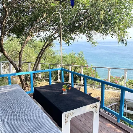 Готель Zbb Stylish &